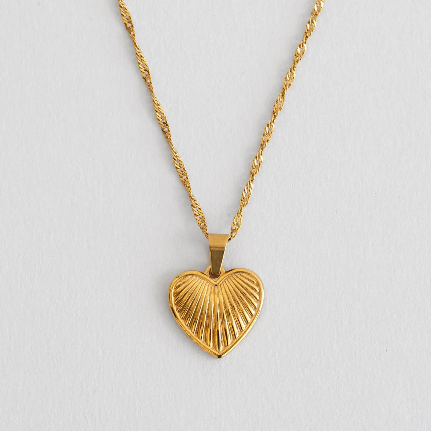 Lova - Heart Necklace Stainless Steel