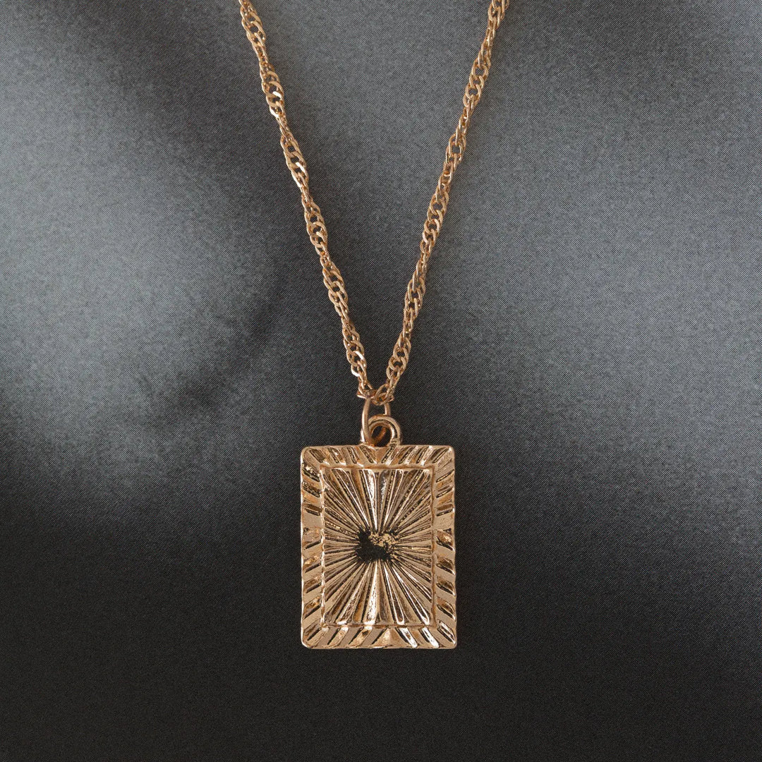 Lana - Rays Square Plate Necklace Timi of Sweden